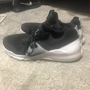 Nike zoom men black shoes